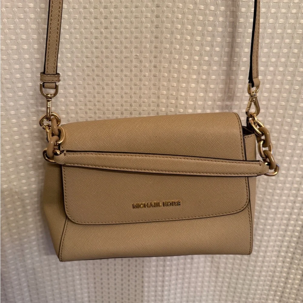 Michael Kors Beige Crossbody Bag - Picture 2 of 7